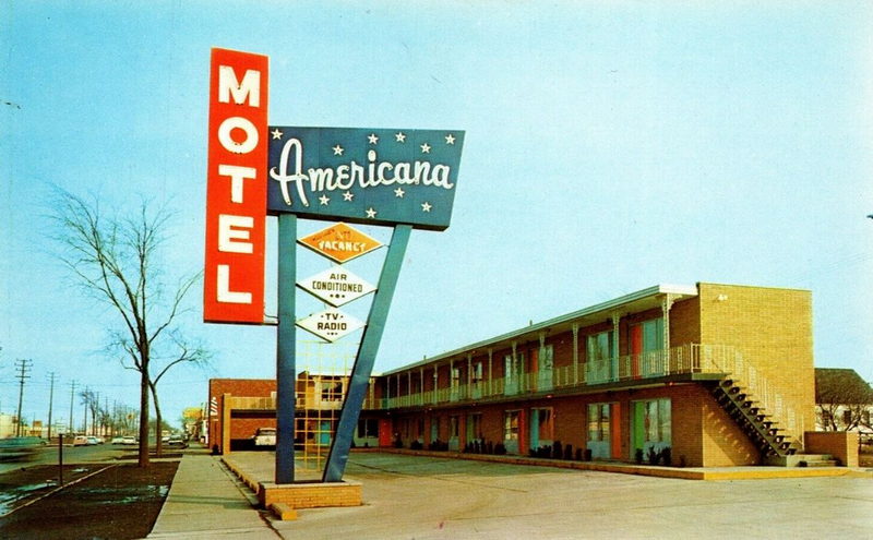 MNM Motel (American Motel, Americana Motel) - Vintage Postcard (newer photo)